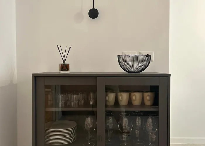 Fifty Eight Repubblica Three Bedrooms ميلان
