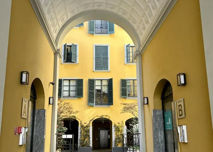 Fifty Eight Repubblica Three Bedrooms شقة